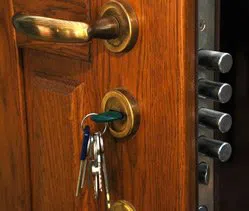 Locksmith Of Seattle Seattle, WA 206-408-8174 - 10a-Lock-Change