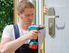 Locksmith Of Seattle Seattle, WA 206-408-8174 - 9a-Lock-Changing